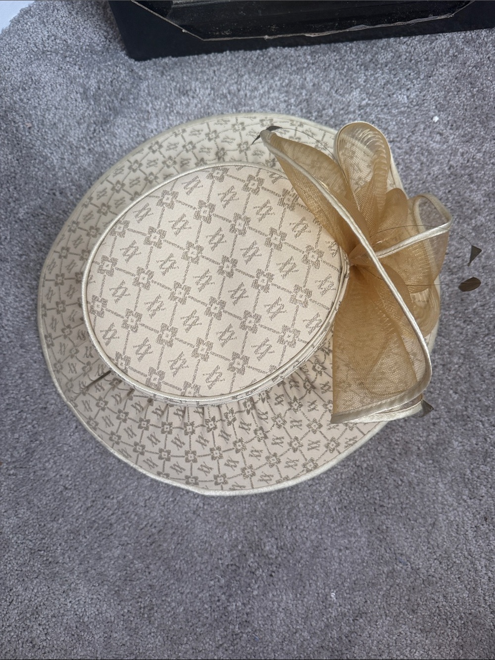 Cicara Cream Patterned Skirt Set with Hat - Picture 2 of 9